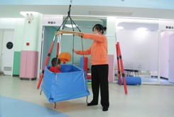 哪些感覺(jué)統(tǒng)合訓(xùn)練方法可以提高平衡能力？